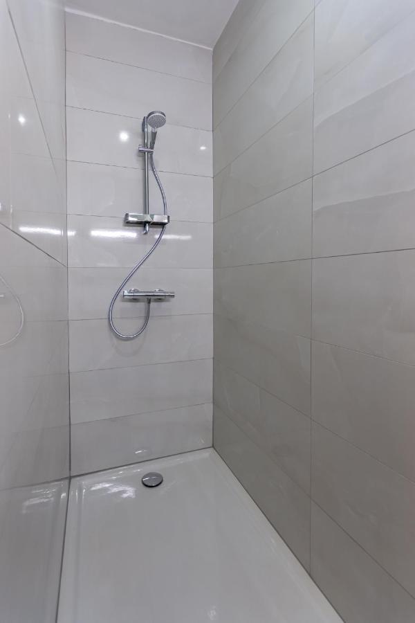 Le 04-Gregimmo-Appart'Hotel Montbeliard Bagian luar foto